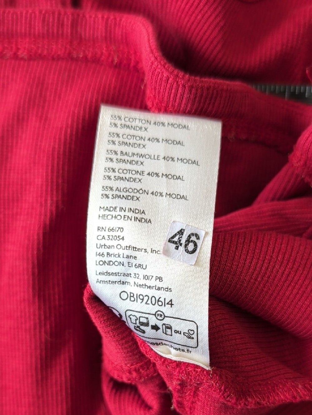 Pilcro Deep Red Ribbed Snap-Front Crop Tank - Picture 6 of 7
